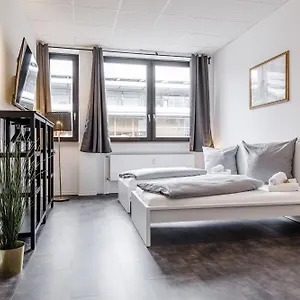Pensión Midtown Nuernberg, Núremberg
